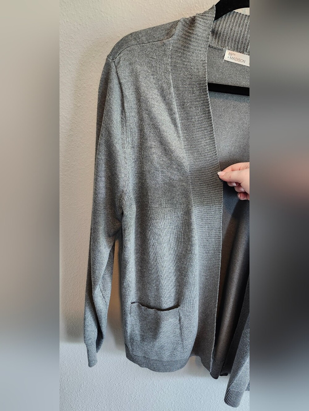 89th & Madison Charcoal Open-Front Women's Cardigan - Picture 2 of 3